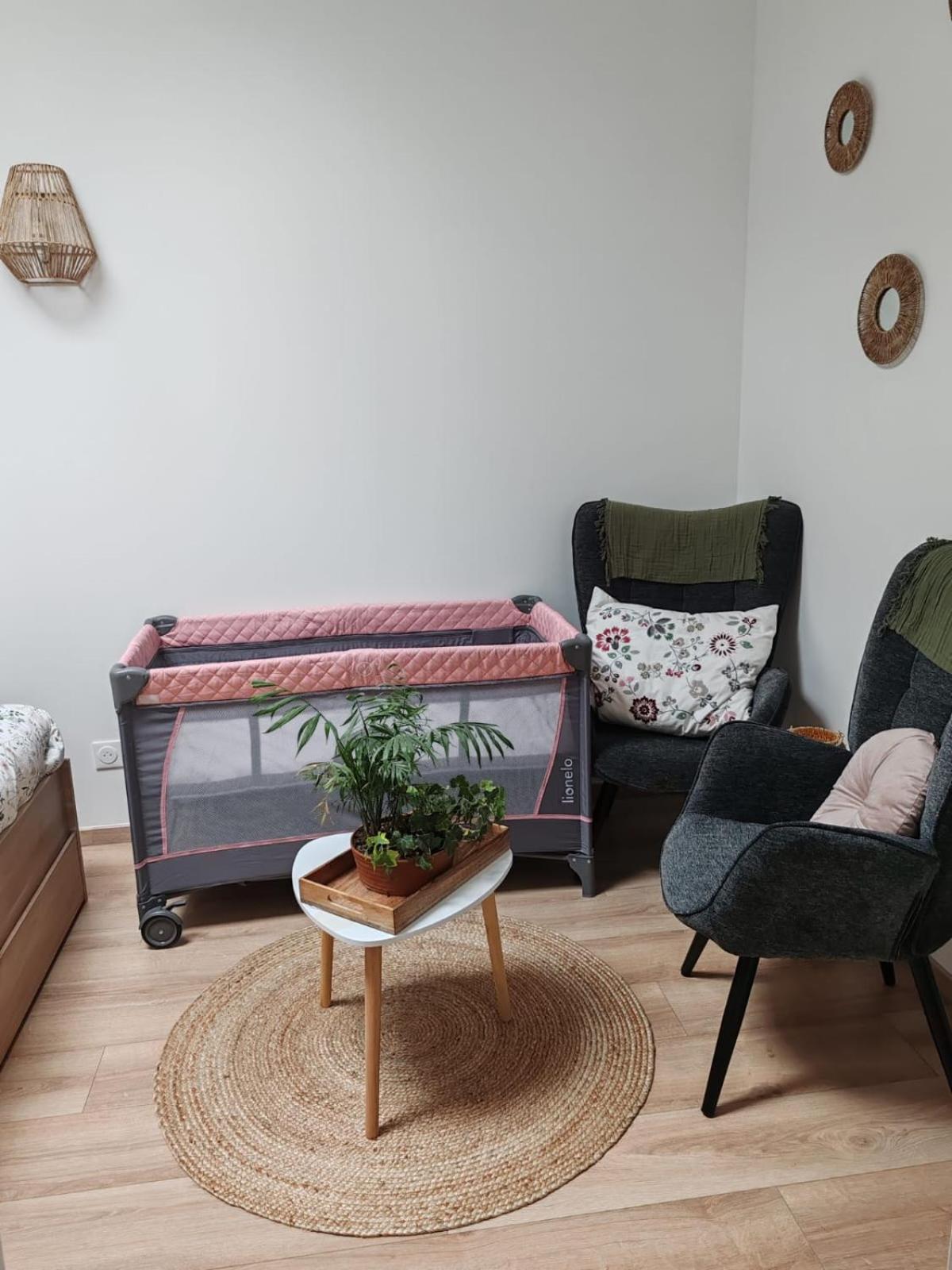 Bed and Breakfast Chez Peggy Jouarre Esterno foto